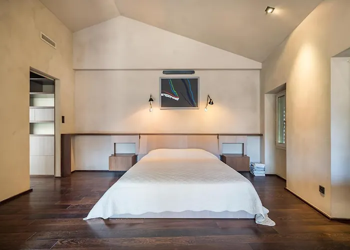 La Loge De Mer, Lodge Urbain