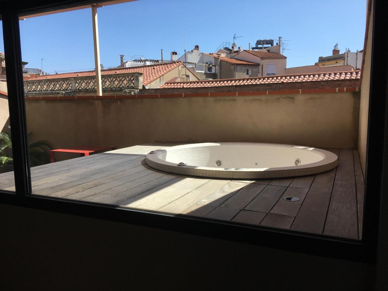La Loge De Mer, Urbain *